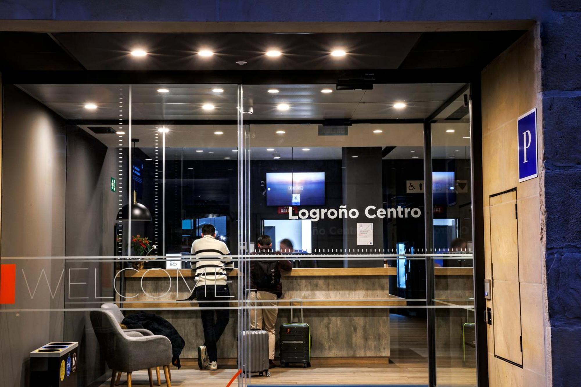 Ibis Budget Logrono Centro Exteriör bild