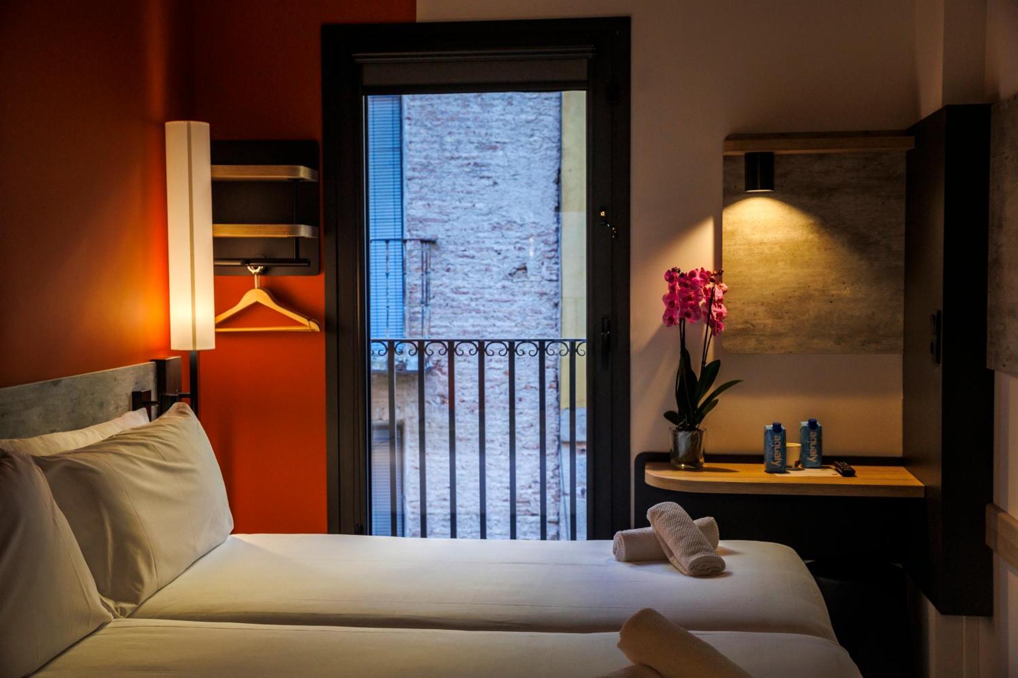 Ibis Budget Logrono Centro Exteriör bild