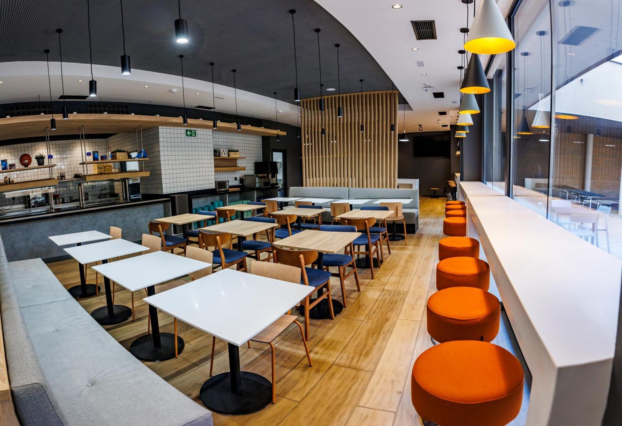 Ibis Budget Logrono Centro Exteriör bild