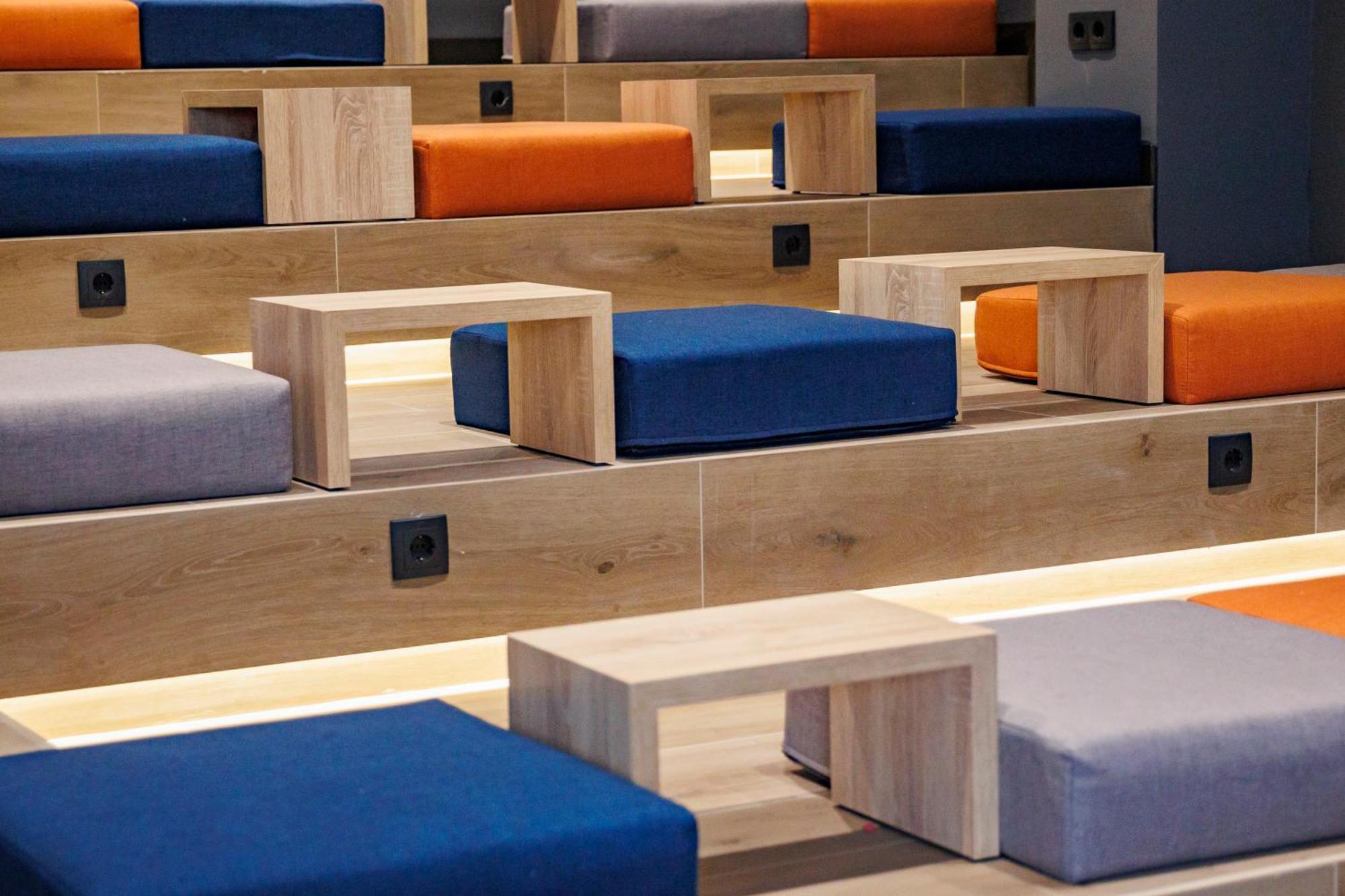 Ibis Budget Logrono Centro Exteriör bild
