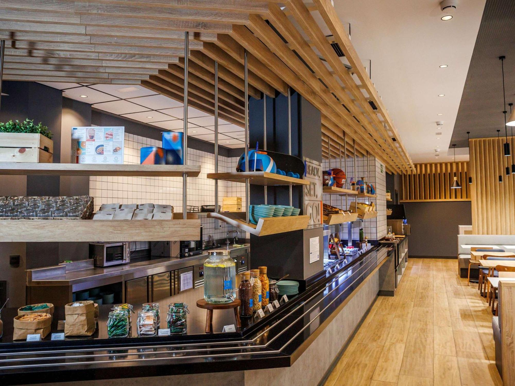 Ibis Budget Logrono Centro Exteriör bild